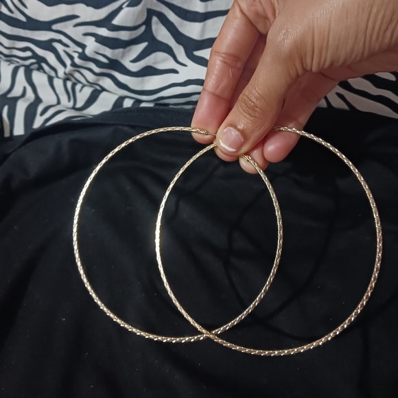Jewelry - Women Gold Big hoops Fashion earrings